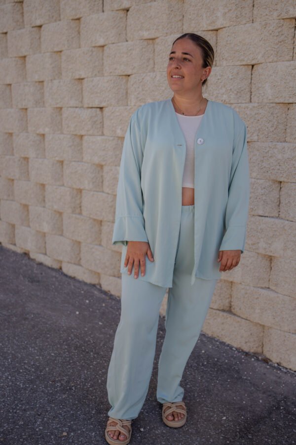 Conjunto dos piezas camisa y pantalón verde agua