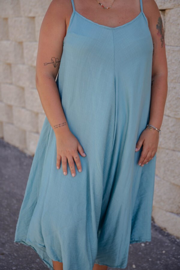 Mono ancho de tirantes verde agua