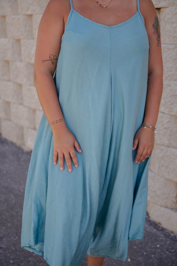 Mono ancho de tirantes verde agua