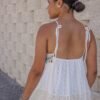 Vestido de tirantes escote crochet blanco Kahlo Butik Moda