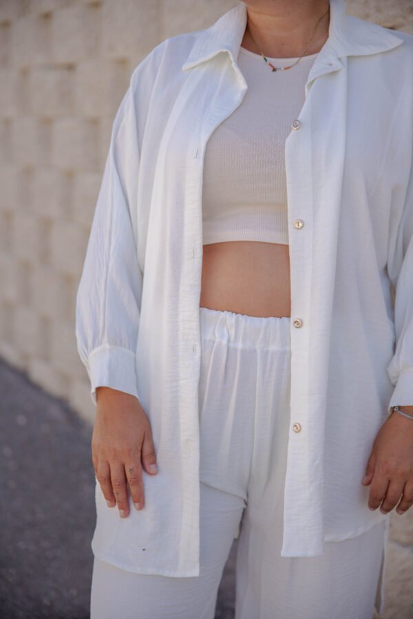 Conjunto dos piezas camisa y pantalón blanco