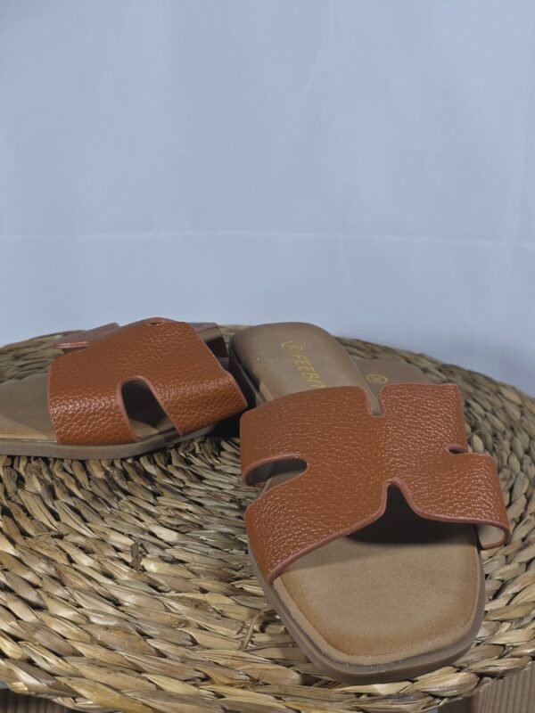 Sandalias Carmela color marrón