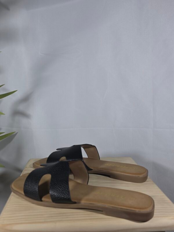 Carmelanegro4 Sandalias Carmela color negro