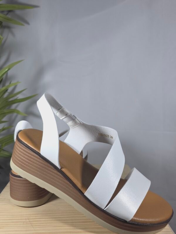 Sandalias Lola con plataforma color blanco