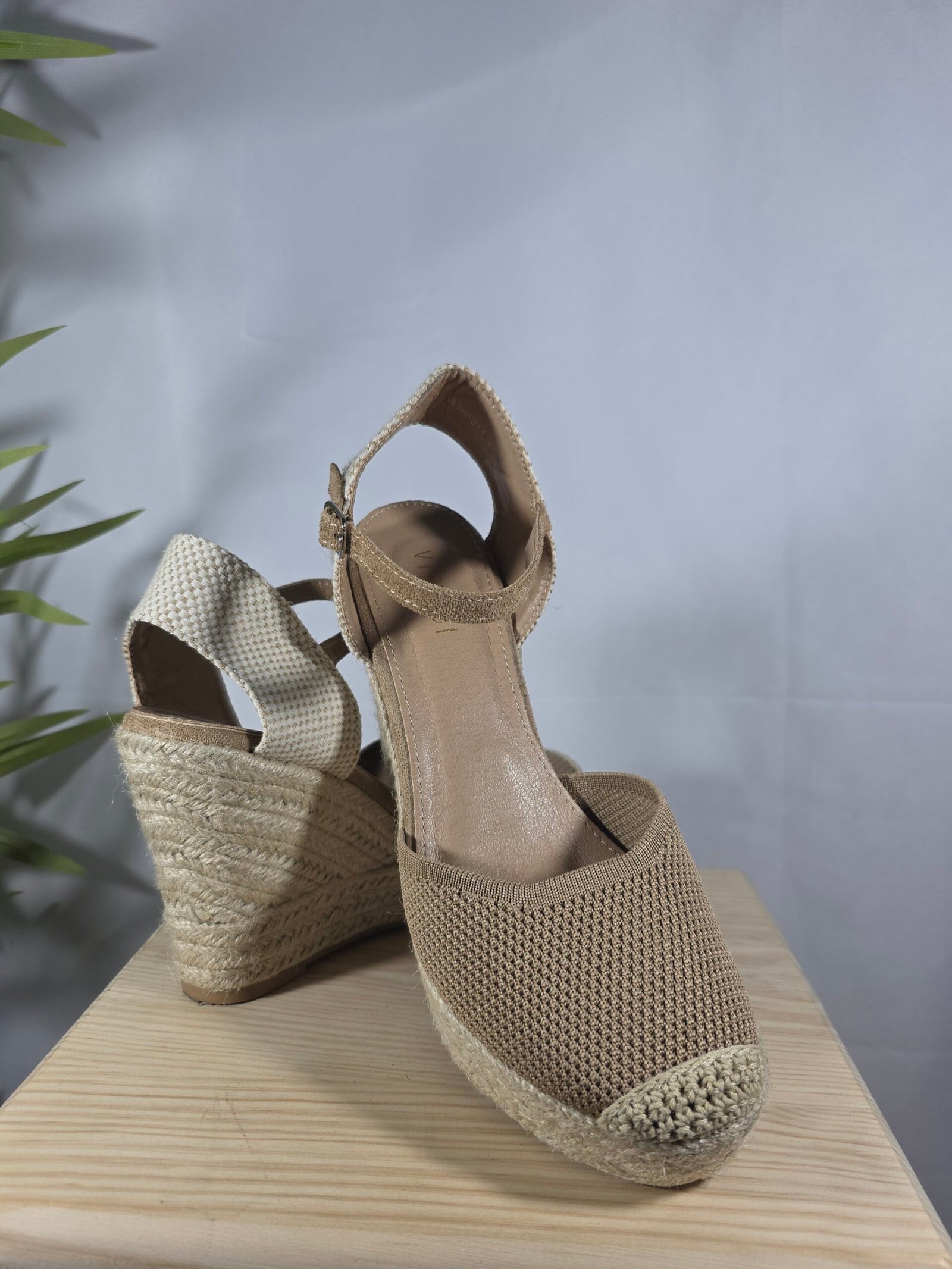 Cuñas Sofía color camel