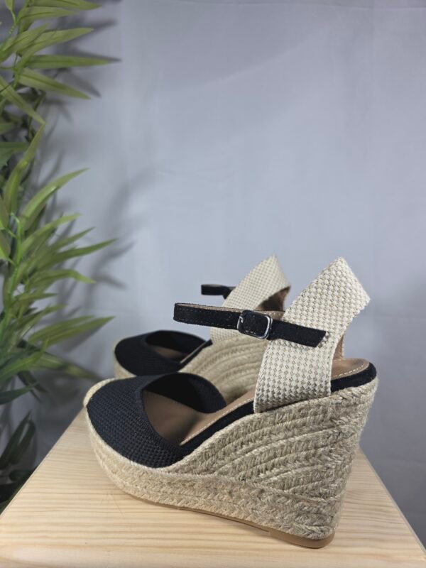 Cuñas Sofia color negro