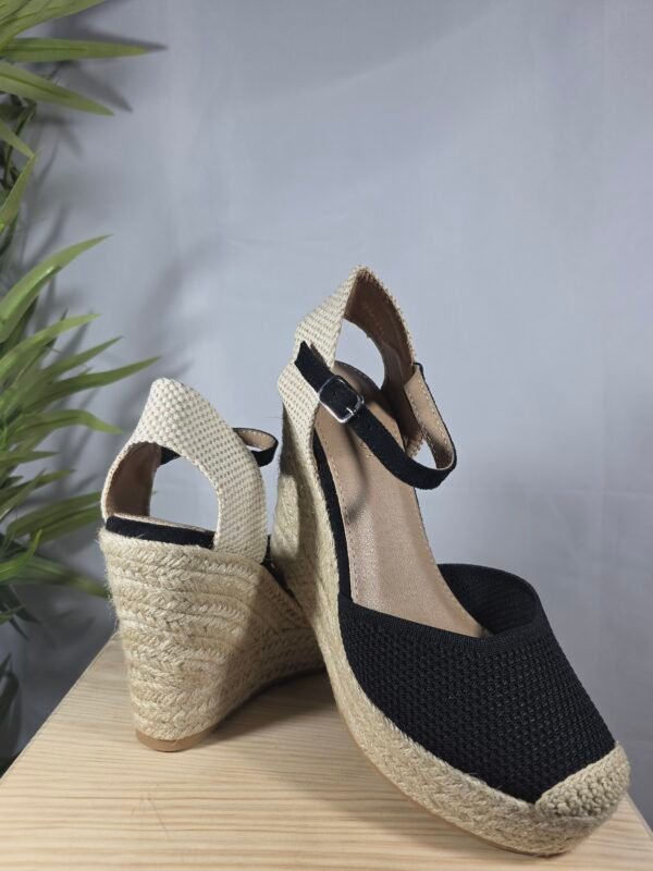 Cuñas Sofia color negro