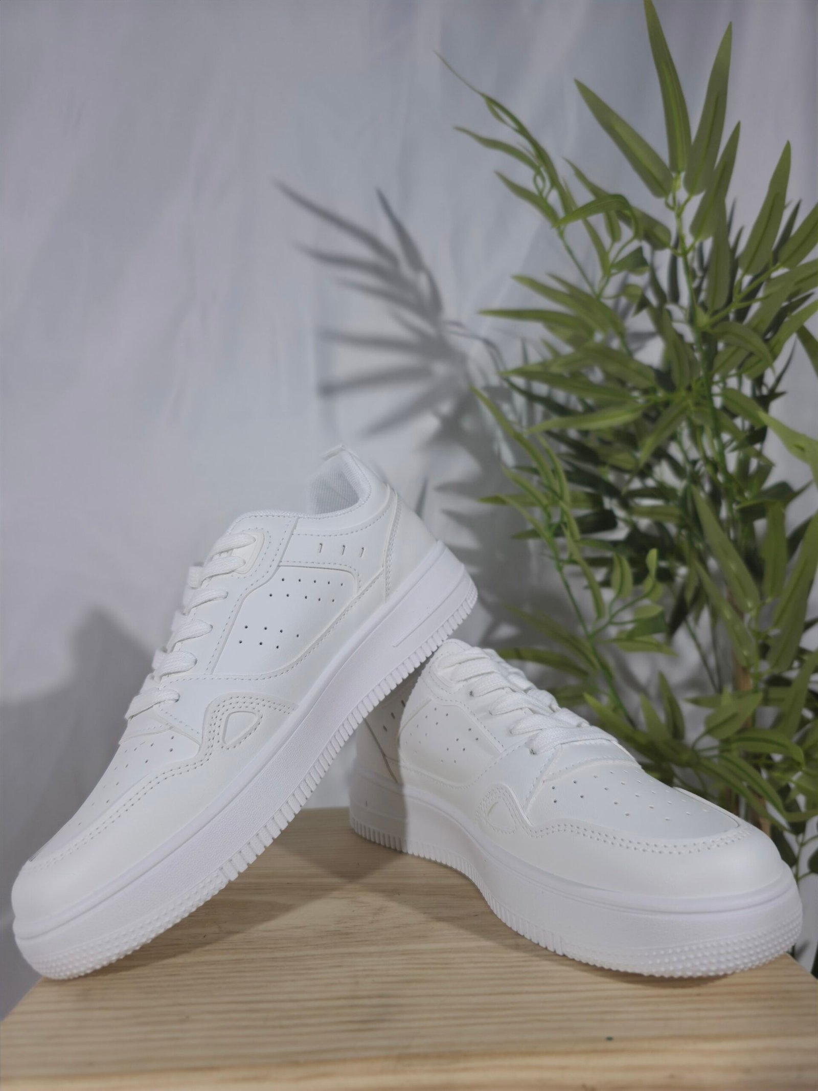 Zapatillas deportivas blancas