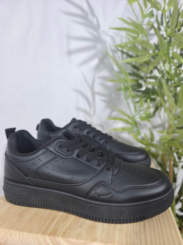 Zapatillas deportivas negras