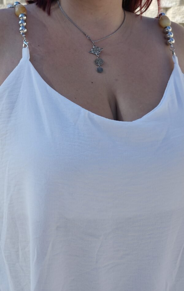 Blusa de tirantes con cuentas de piedras blanco