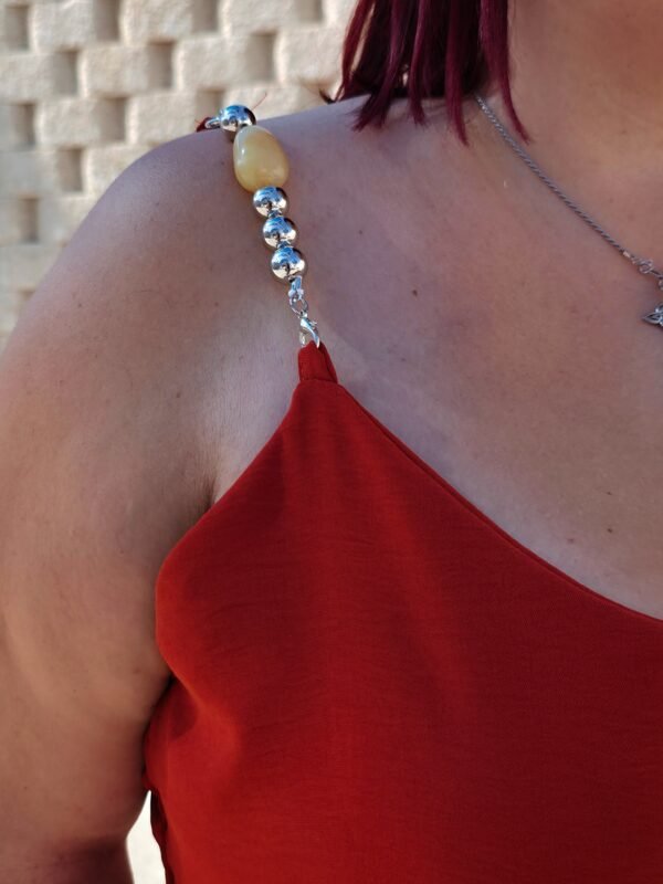 Blusa de tirantes con cuentas de piedras, rojo teja