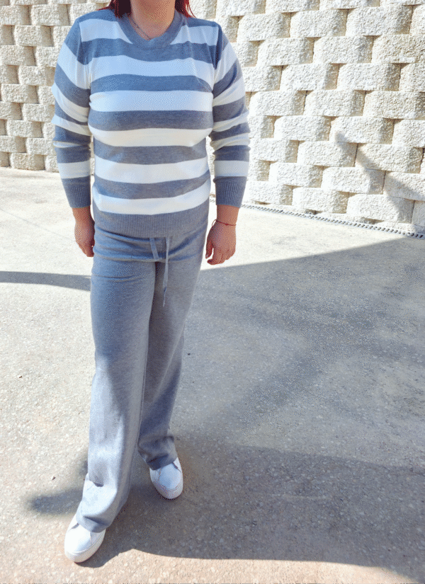 Conjunto jerséis y pantalón de punto, de rallas blanco/gris
