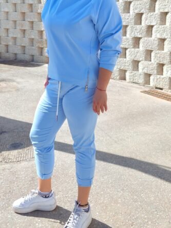 Conjunto sport pantalón tobillero azul bebé