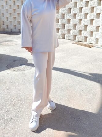 Conjunto sport mami color beige