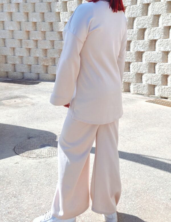 Conjunto sport mami color beige