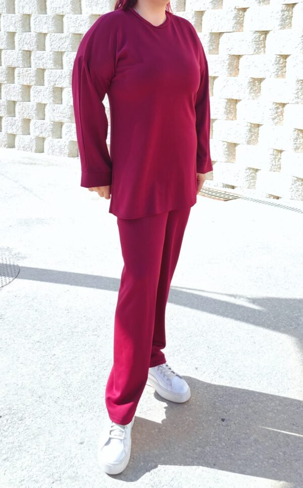 Conjunto sport mami color burdeos