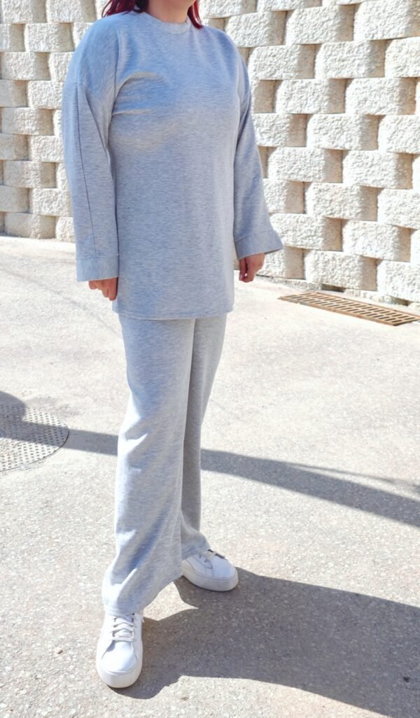 Conjunto sport mami color gris