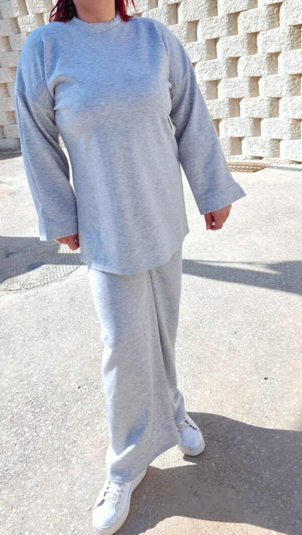 Conjunto sport mami color gris