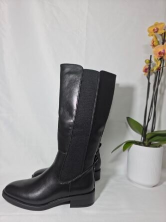 Bota alta Victoria color negro