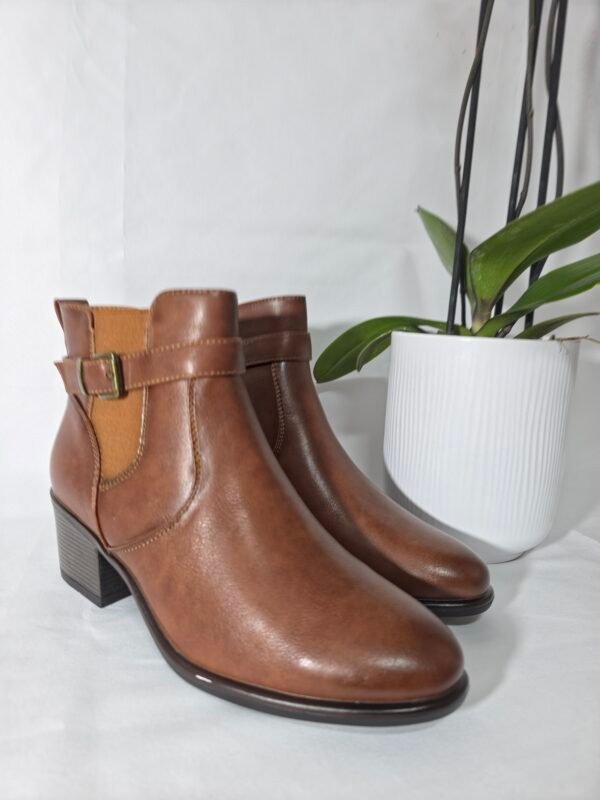 Botín Azahara color cuero