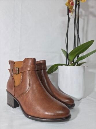 Botín Azahara color cuero