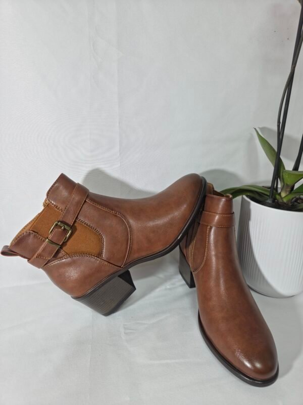 Botín Azahara color cuero