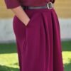 Falda larga con cinturón, color burdeos