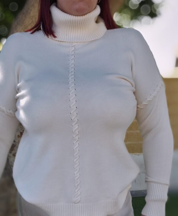 Jerséis de cuello, costuras decorativas