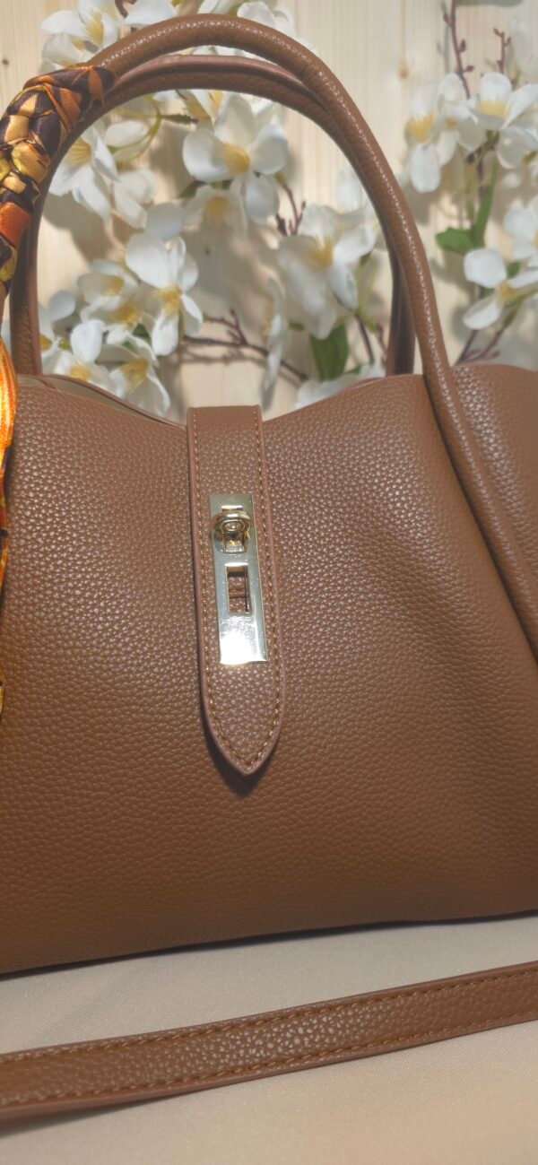 Bolso Marrón con pañuelo Atenas