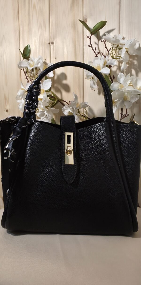 Bolso negro con pañuelo Atenas