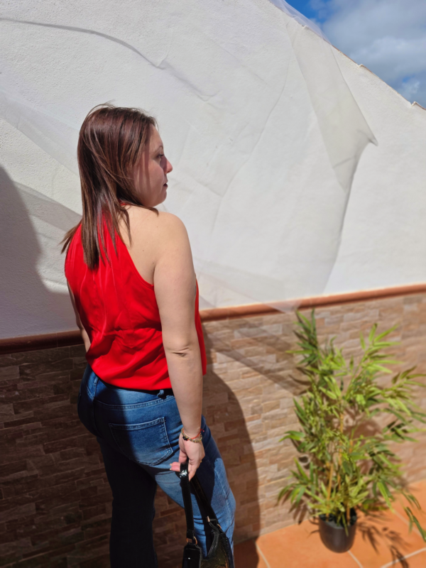 Blusa escote cruzado color Rojo