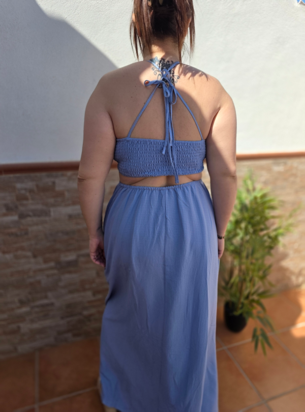 Vestido escote asimétrico color azul Celeste