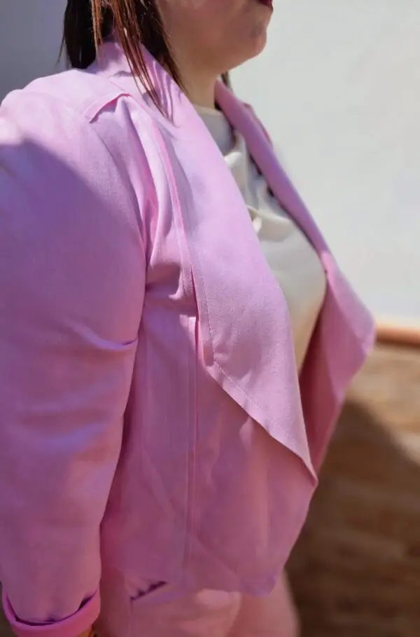 Conjunto traje chaqueta y pantalón rosa princesa