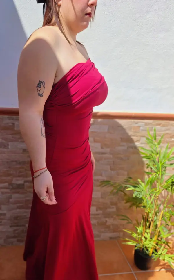 Vestido eventos rojo carmesí