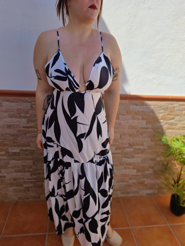 Vestido estampado floral blanco y negro