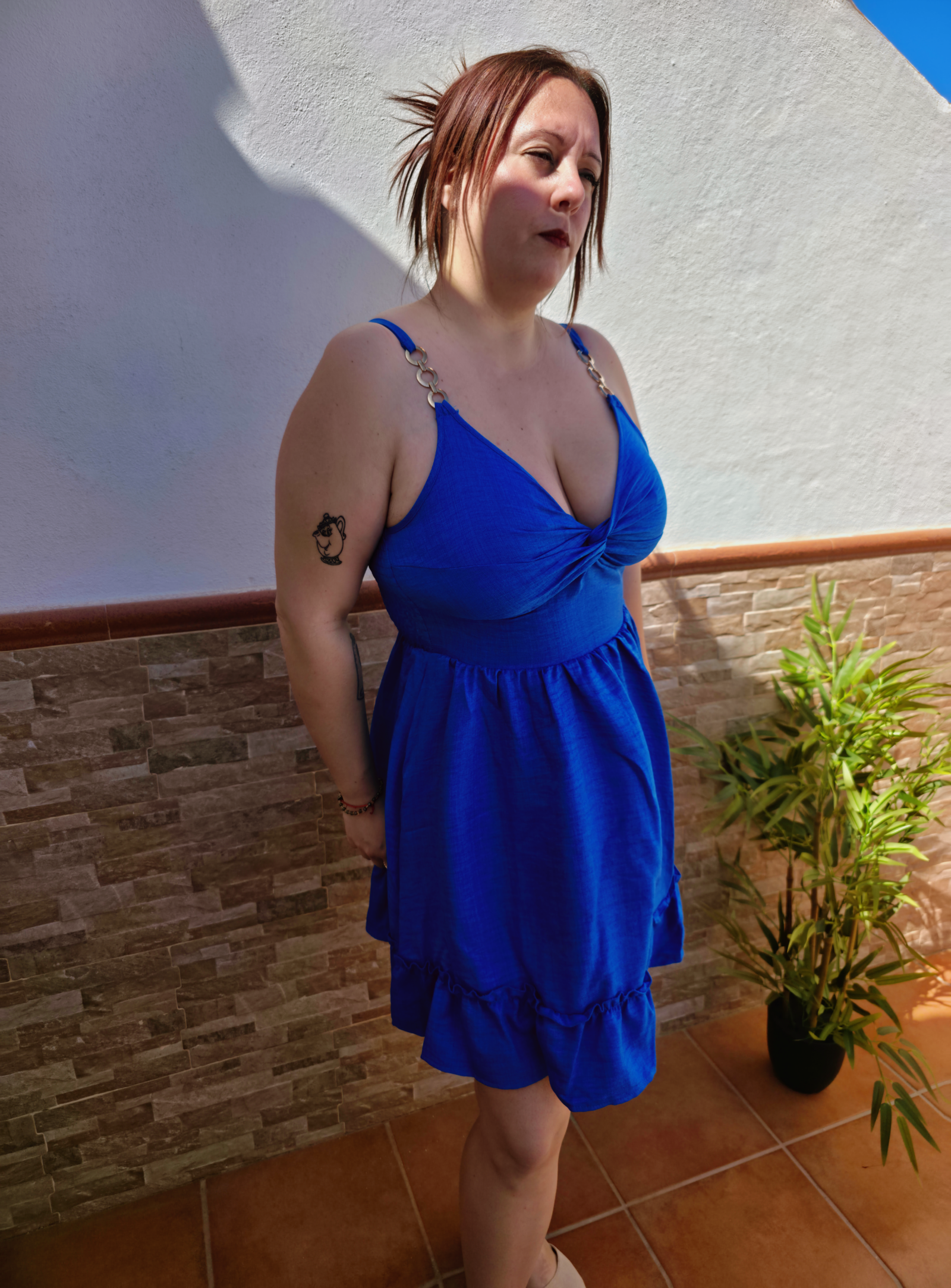 Vestido corto de tirantes azul marino